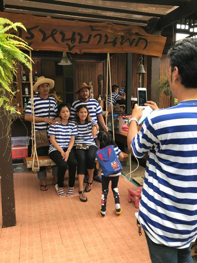 ครูหนูบ้านพัก แหลมงอบ Krunou Baanpak トラート エクステリア 写真